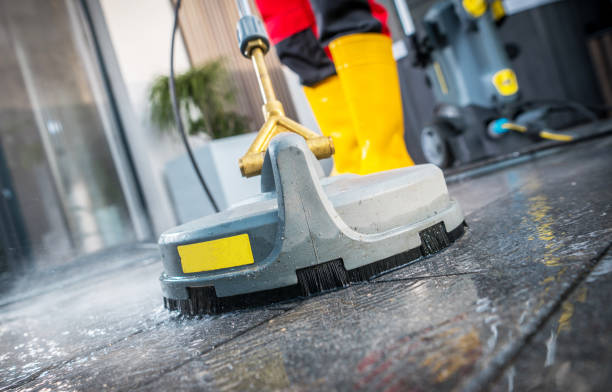 Best Deck Pressure Washing  in Colchester, IL