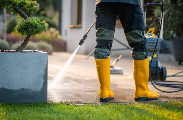 Best Garage Pressure Washing  in Colchester, IL
